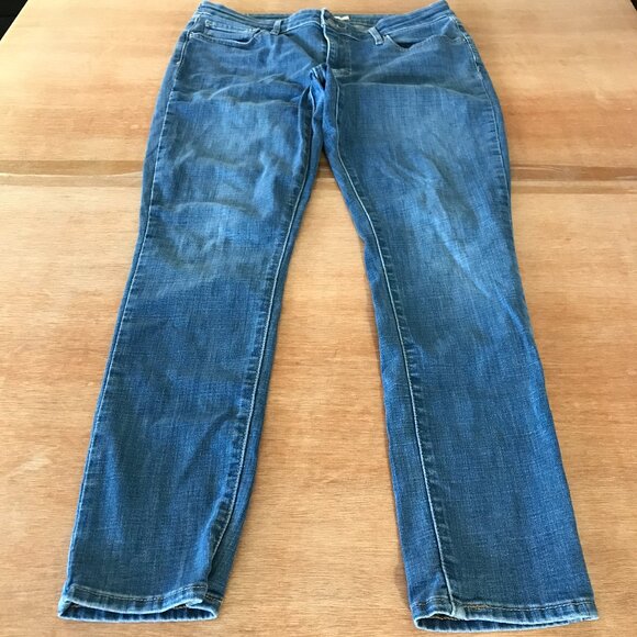 Levi's 711 Skinny Jeans Women 32 Blue Mid Rise Medium Wash Stretch 17729 - Picture 1 of 14